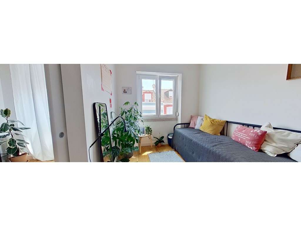 Apartamento T3 em Campo de Ourique-18