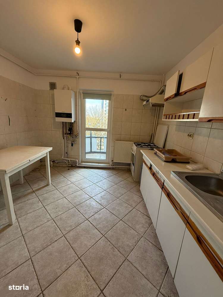 Apartament 3 camere • Decomandat • Etaj 3/8 • Parcul Tineretului - Imagine principală: 4/7