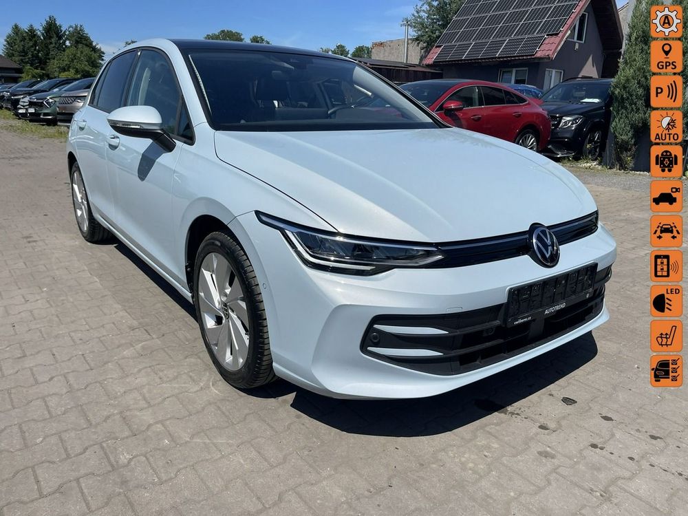 Volkswagen Golf VIII 1.5 eTSI mHEV Life DSG 2024