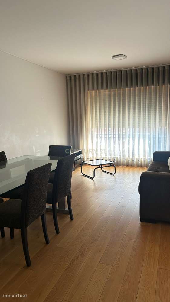 T1 com Garagem na Circunvalação - Grande imagem: 4/19