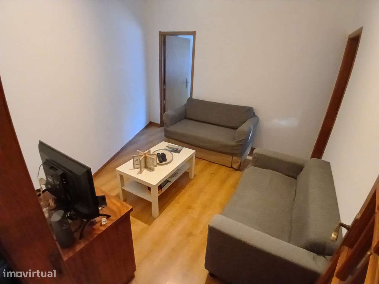 Apartamento T2 com garagem e elevador em Coimbra - Grande imagem: 4/10