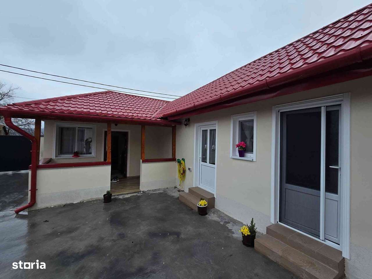 Casa de vanzare in sat Rogoz-3