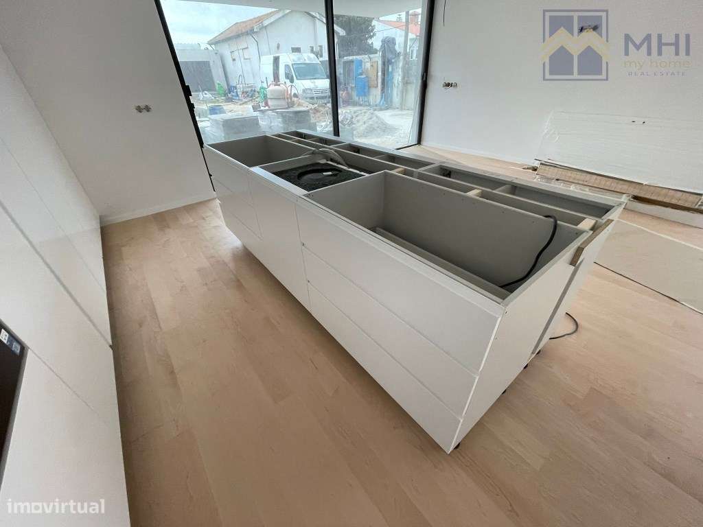 Moradias de Luxo T4 +1 a 500 metros da praia em Canidelo-11