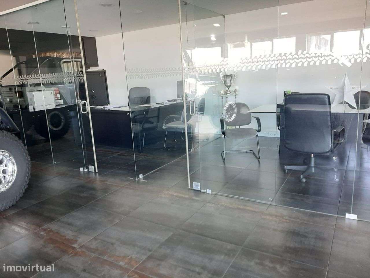 Vende Stand com escritório e armazém Termas São Vicente Penafiel - Grande imagem: 4/17