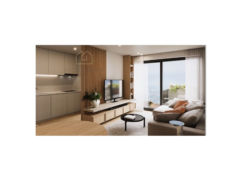 Apartamento T3 com varanda para comprar em Rio Tinto - Po...