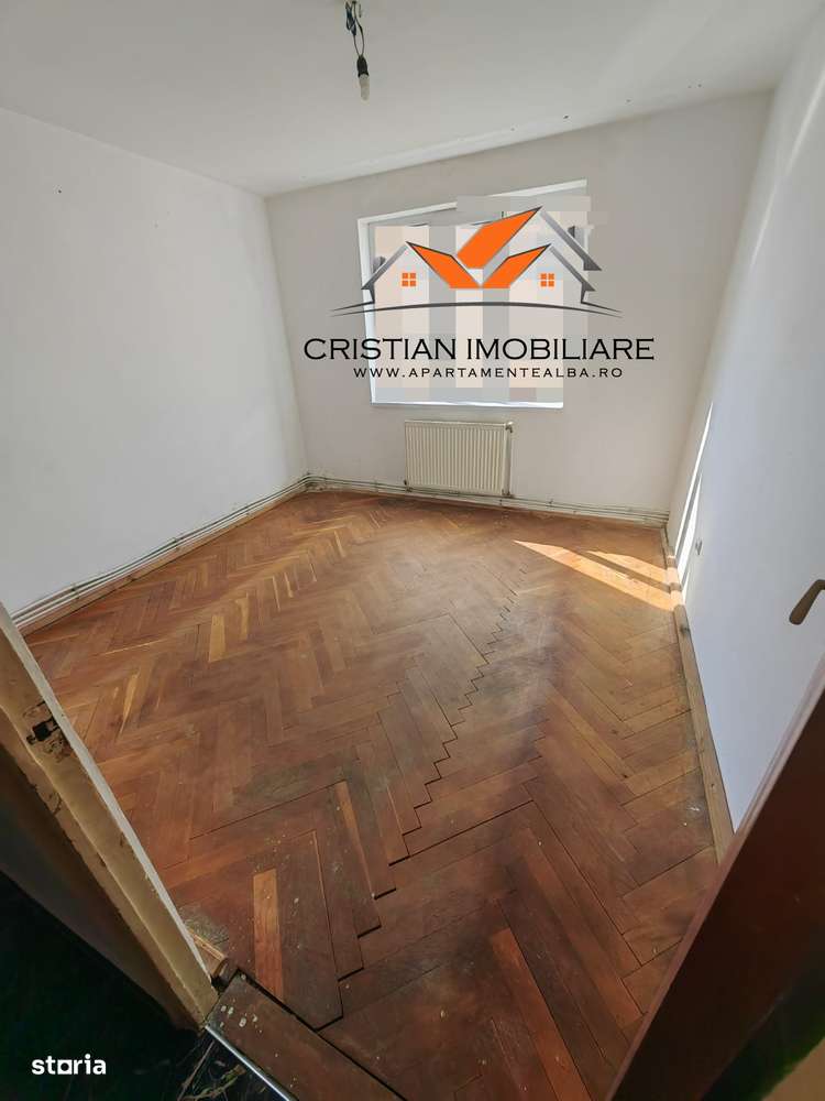 Apartament 3 camere decomandat, etaj 3, cu 2 bai, Cetate! - Imagine principală: 4/10