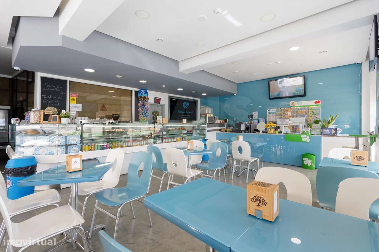 Trespasse de Espaço Comercial/ Pastelaria em Peniche - Grande imagem: 2/24