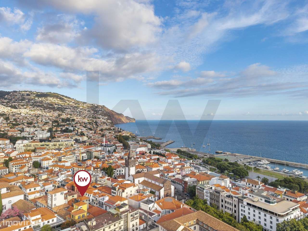 Prédio no centro de Funchal - Grande imagem: 4/30