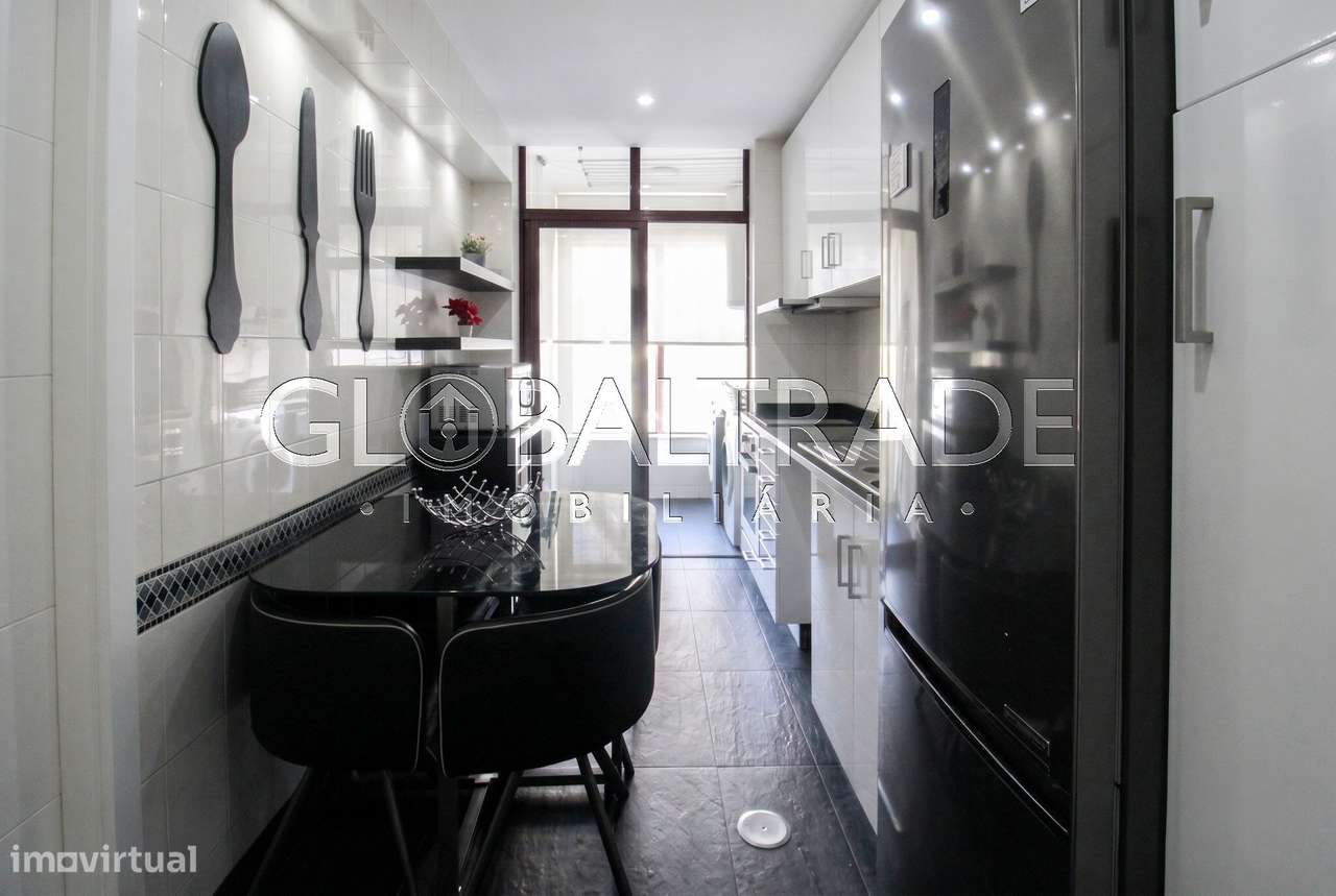 Apartamento T2 Renovado em Valbom-16