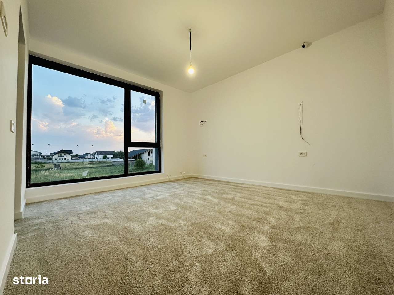 Vila - 5 Camere - 3 Bai - Dormitor Parter - Langa Bd. 1 Mai - Berceni - Imagine principală: 5/16