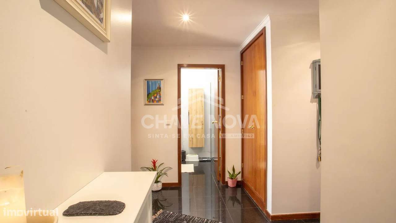 T2 c/ Lugar de Garagem e Arrumos em Custóias (Matosinhos)-27