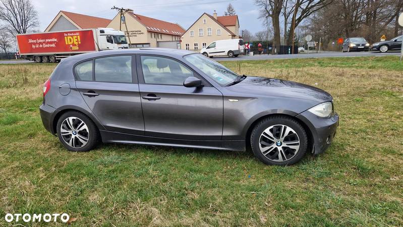 BMW Seria 1 118d - 10