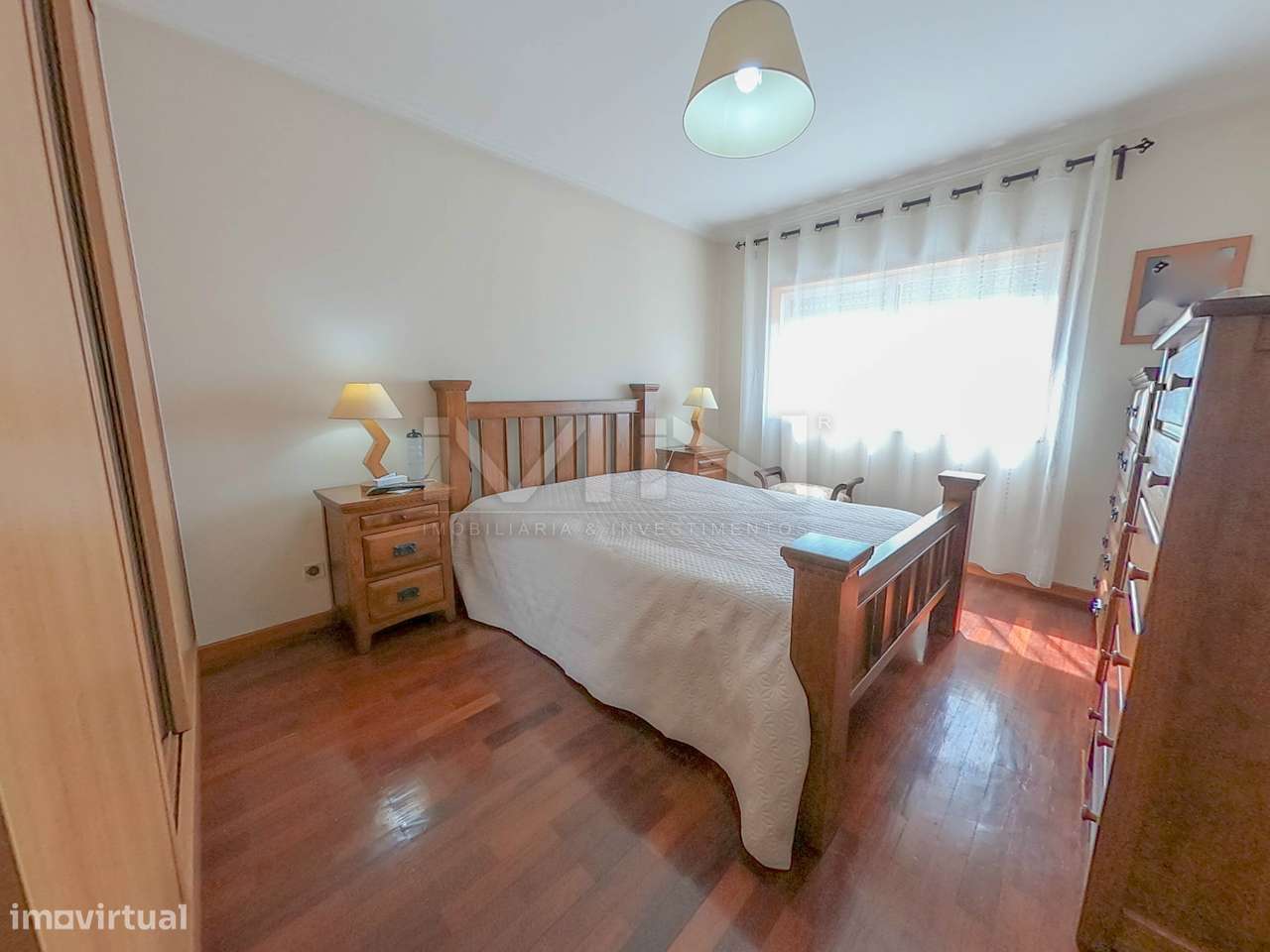 Apartamento T3 c/ Suite e garagem para dois carros-19