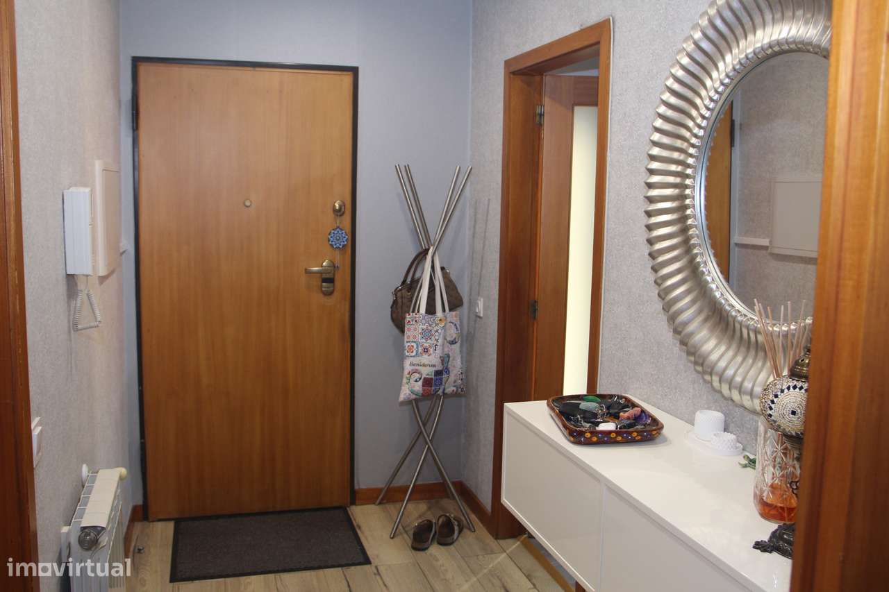 Apartamento T3 com 2 frentes na Maia-48