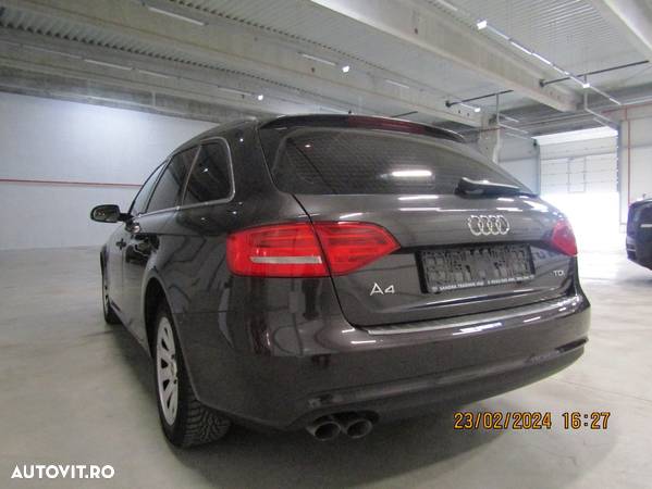 Audi A4 2.0 TDI Avant - 3