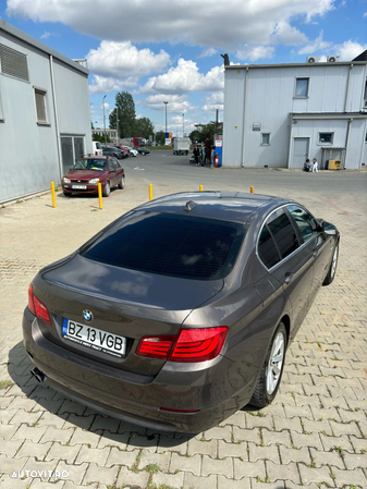 BMW Seria 5 530i Aut. - 4