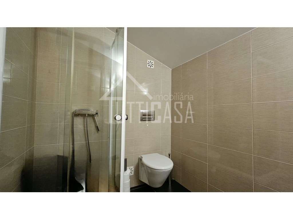 Apartamento estilo duplex T2+1 na Malveira-45