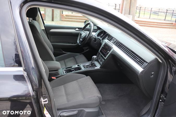 Volkswagen Passat 2.0 TDI BMT Comfortline DSG - 17