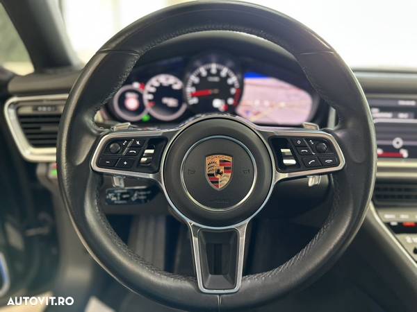 Porsche Panamera 4 - 5