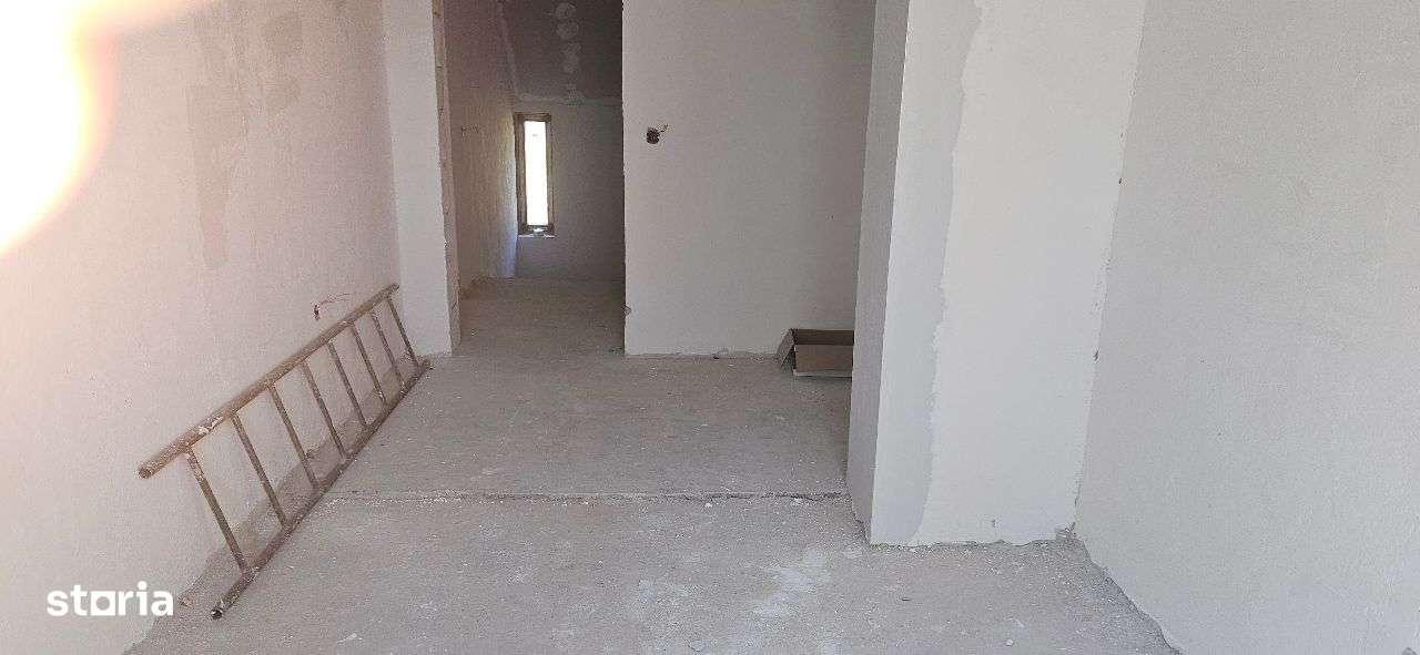 Vand apartament 3 camere Deva, in Vila cu 3 ap etaj 2 + 250 mp teren - Imagine principală: 5/18