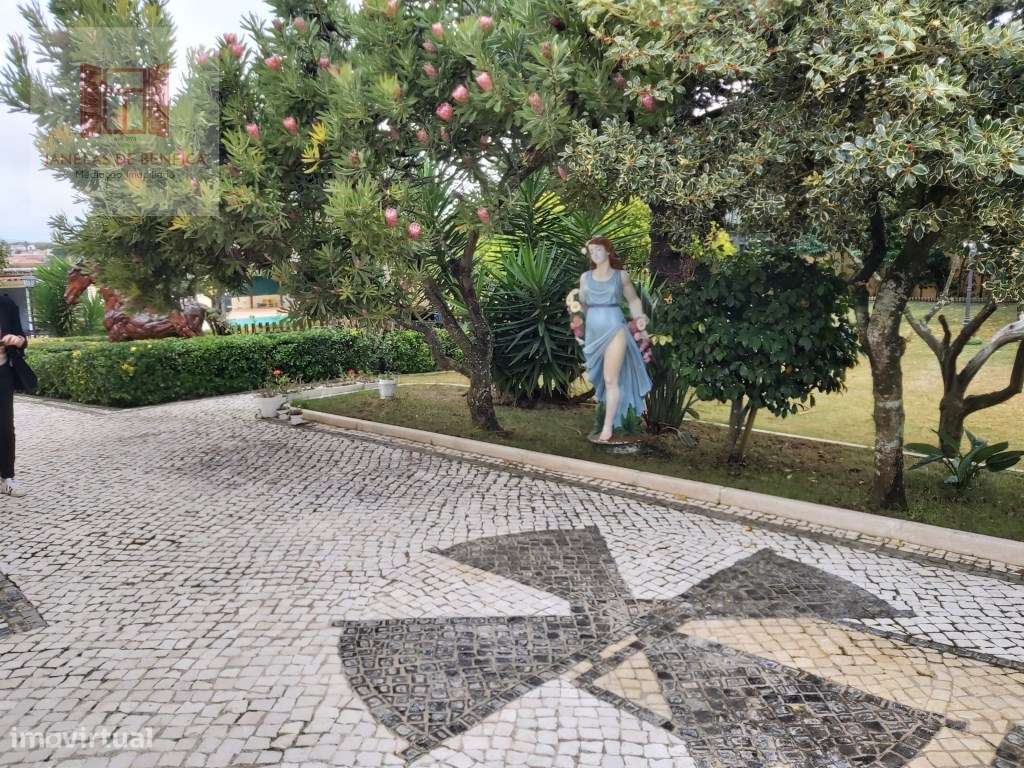 Quintinha com Moradia V3 Piscina - Sintra-9