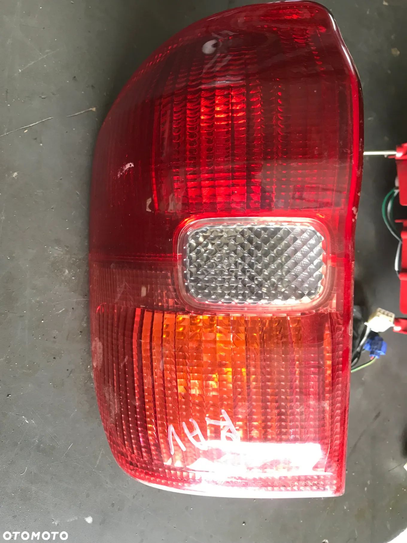 Toyota Rav4 06r Lampa tylna lewa lub prawa - 1