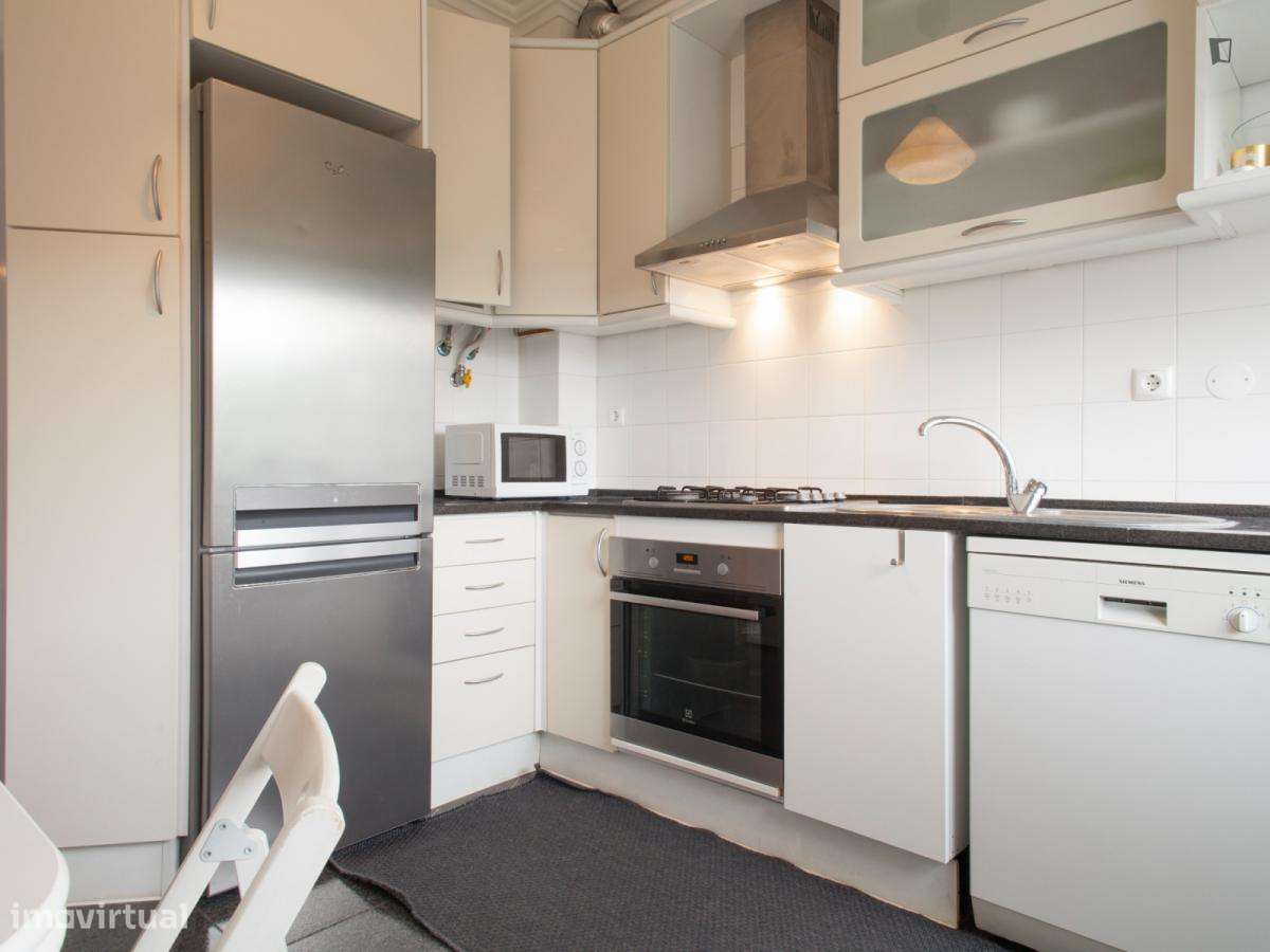 Quarto - localizado em Lumiar Lisbon - Grande imagem: 5/7