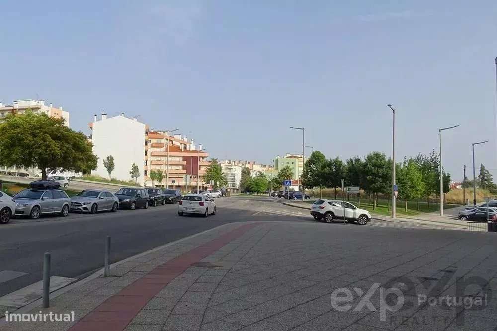 Terreno em Castelo Branco, a Lotear para construção residencial, com P - Grande imagem: 3/18