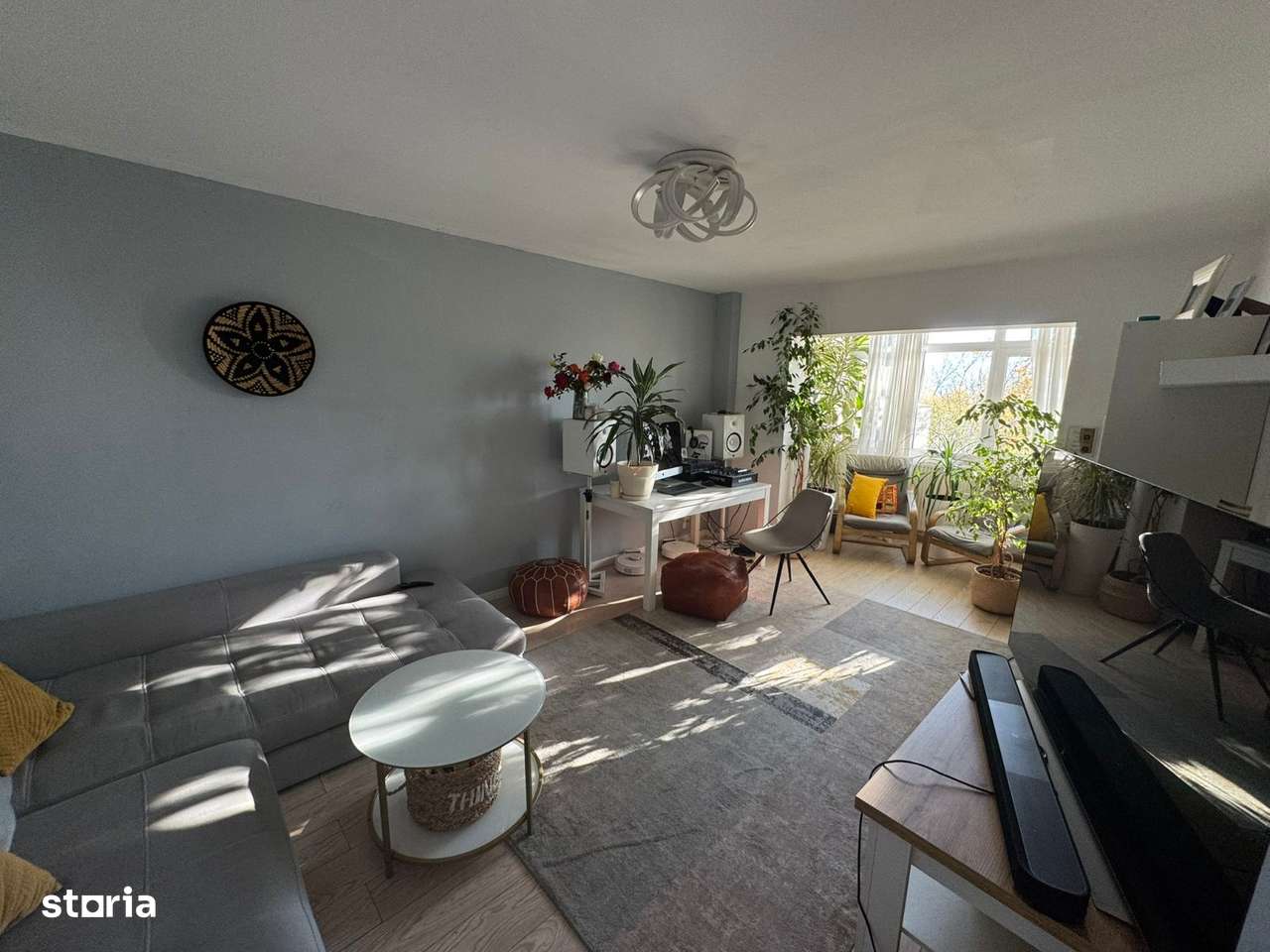 Apartament 4Cam Nicolina CUG Renovat MobilatEtaj Intermediar 2Bai 90MP - Imagine principală: 2/6