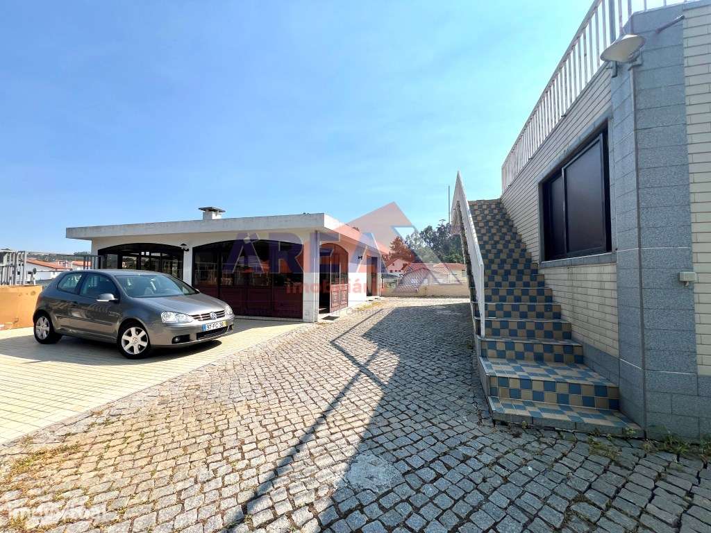 MORADIA BI-FAMILIAR-58