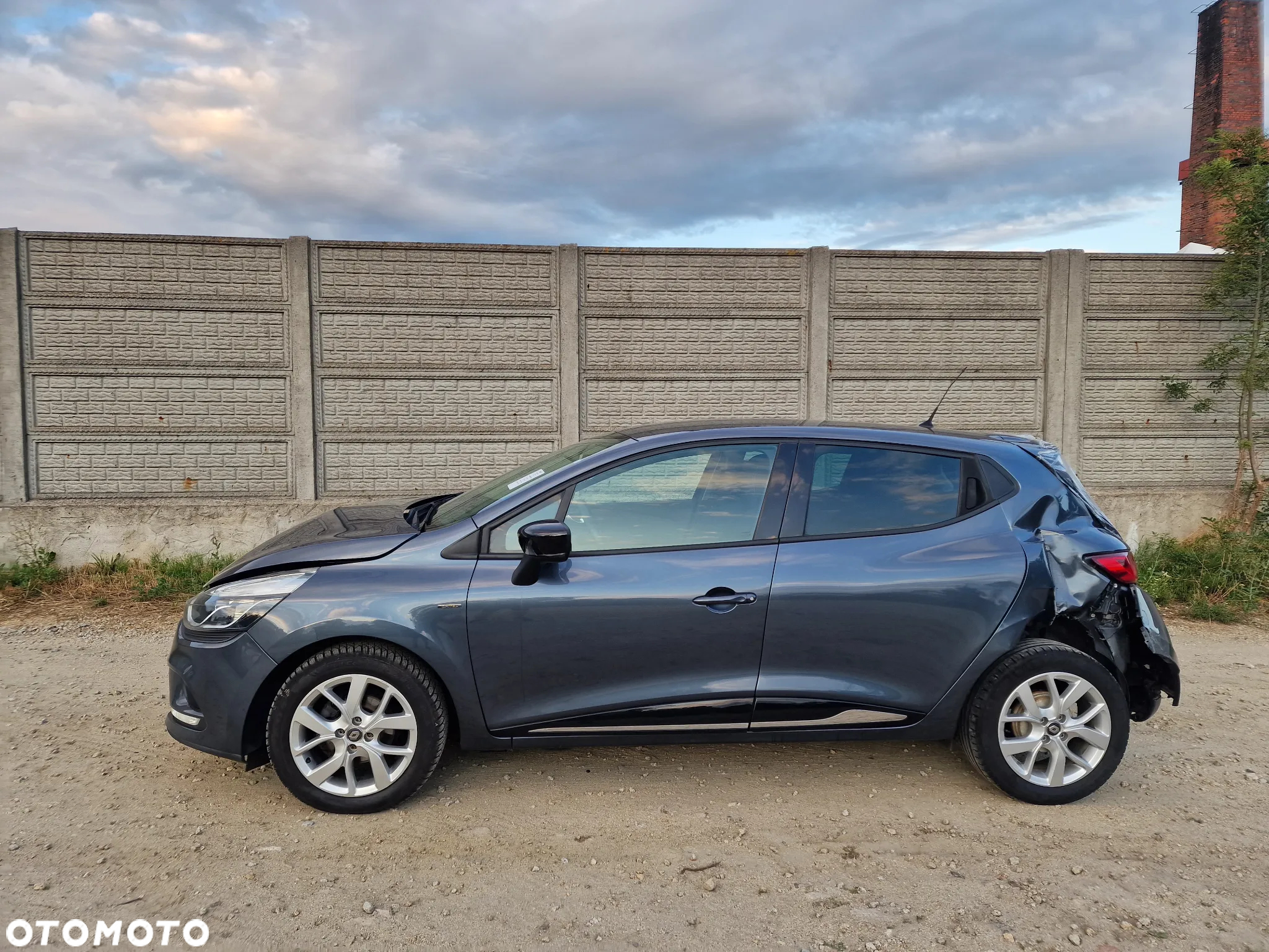 Renault Clio 0.9 TCe Limited - 31