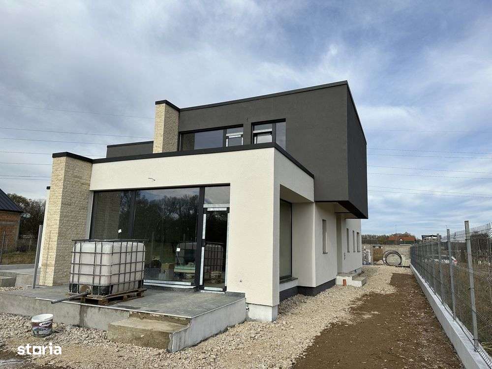 Casa 4 Camere Cartierul Stupini - Imagine principală: 4/18