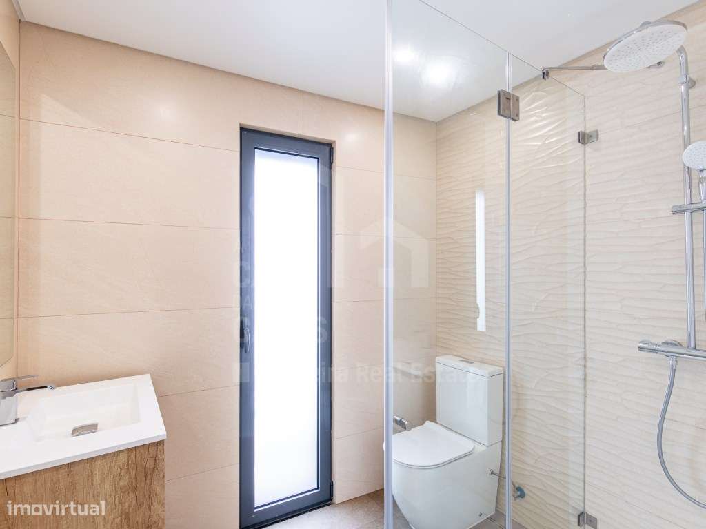 Vende Moradia T5 - Malveira 9km, A Casa das Casas-25