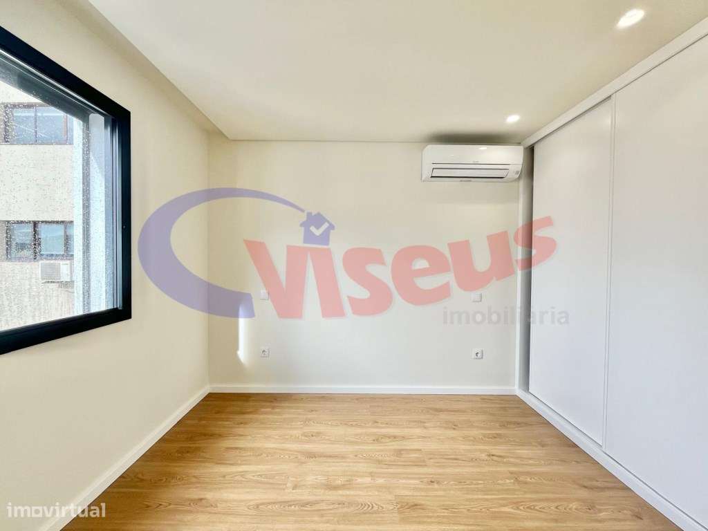 Apartamento T3 Penthouse Coimbrões-15