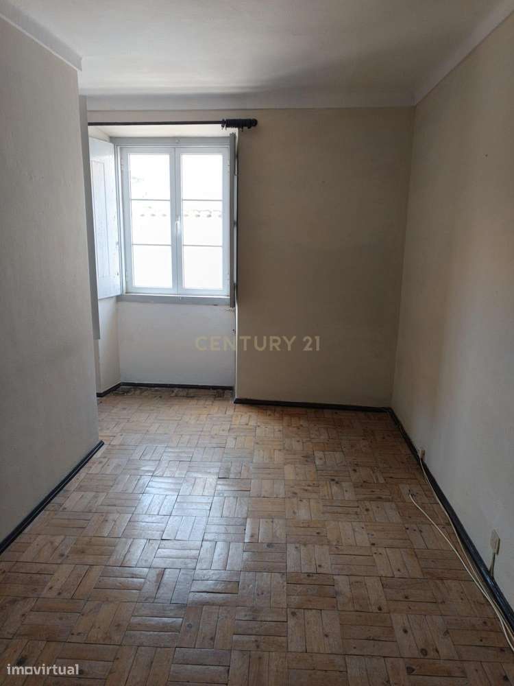 Espaçosa Moradia para Recuperação em Estremoz-14