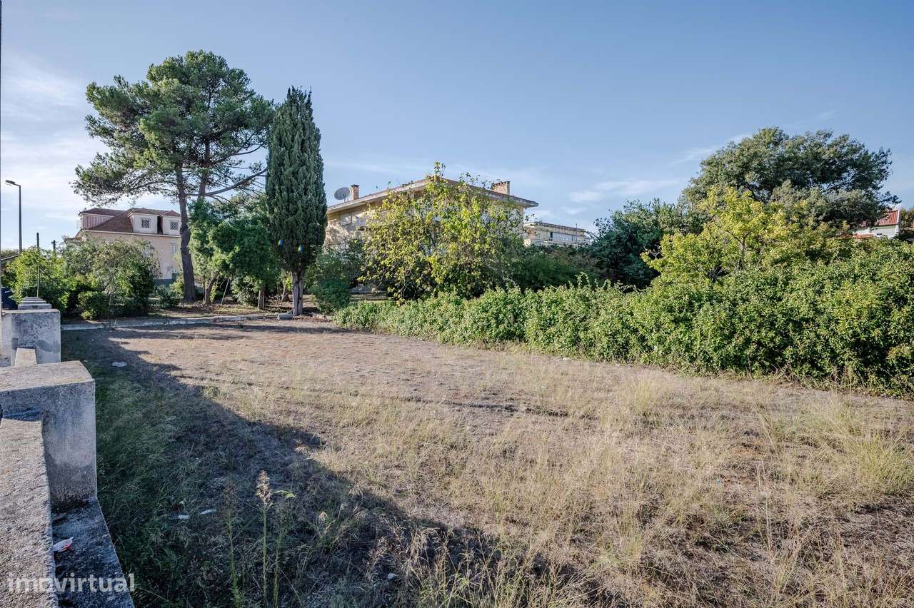 Moradia espaçosa em Carcavelos, junto à estação e à praia-17
