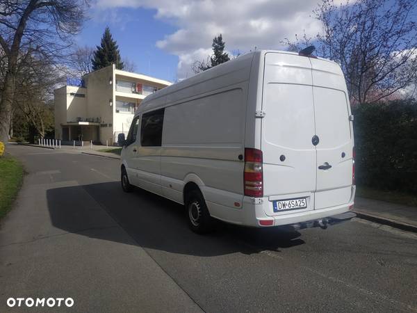 Mercedes-Benz Sprinter - 4