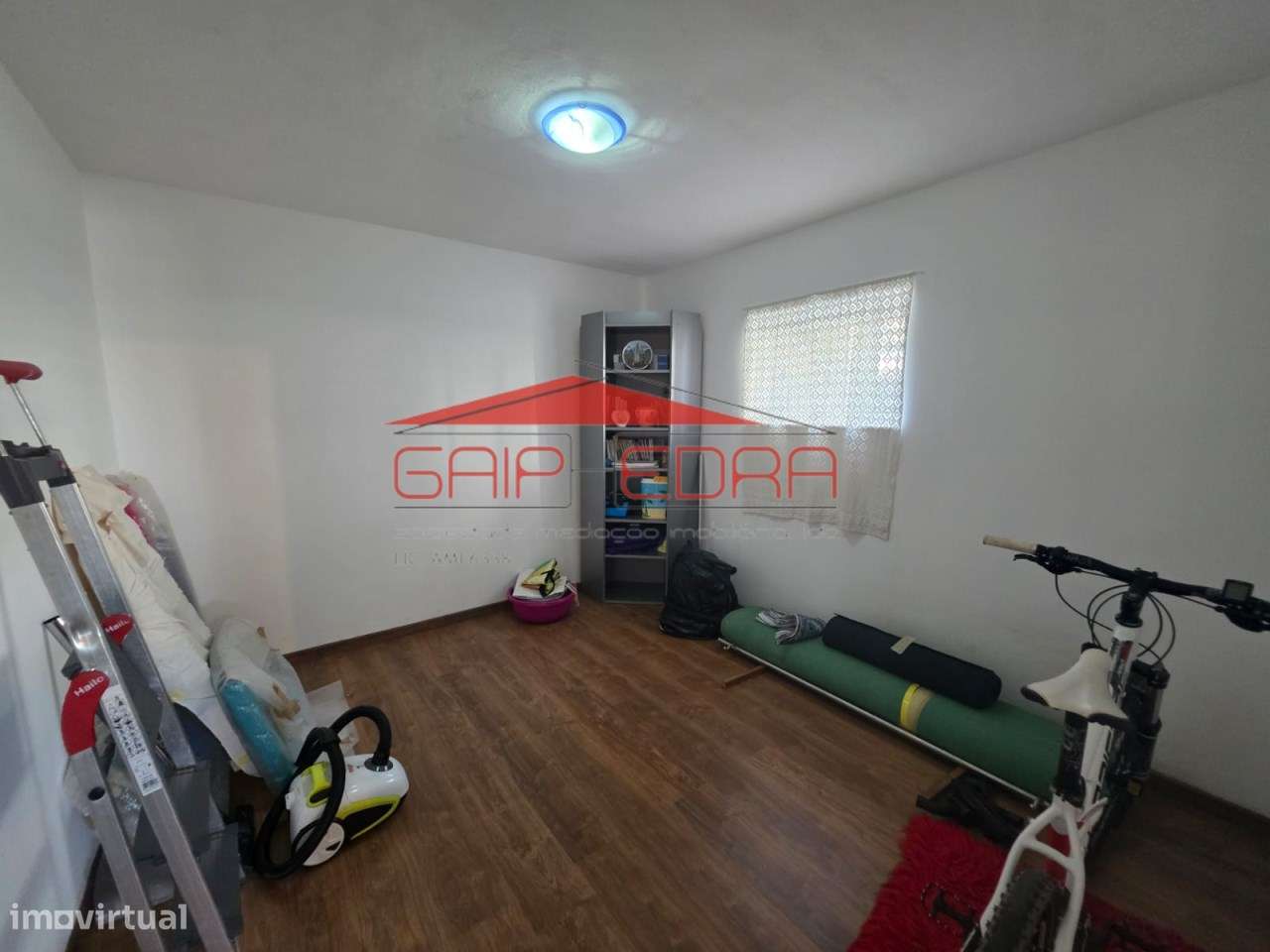 Moradia T4 com Jardim e Garagem em Lourosa-22