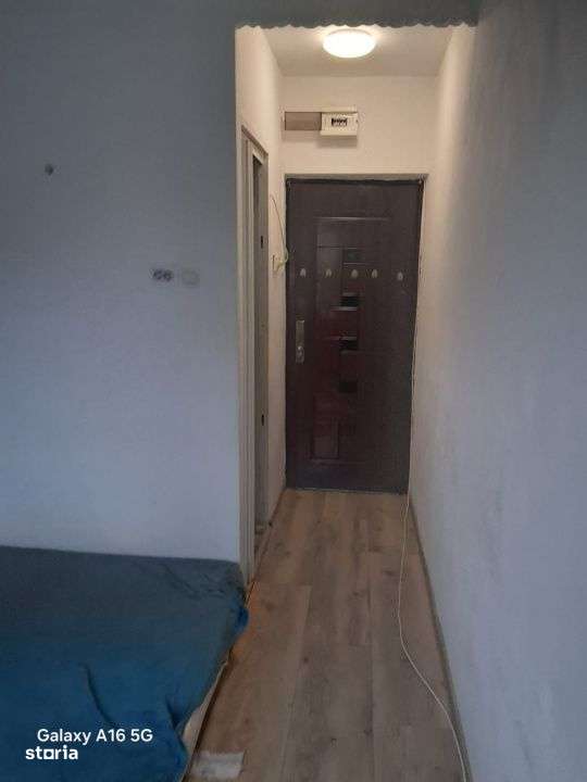 Garsoniera zona Zimbru - Imagine principală: 3/3