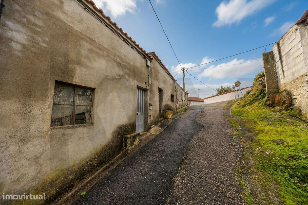 Moradias por concluir com anexo e terreno — oportunidade única em Cada - Grande imagem: 2/25