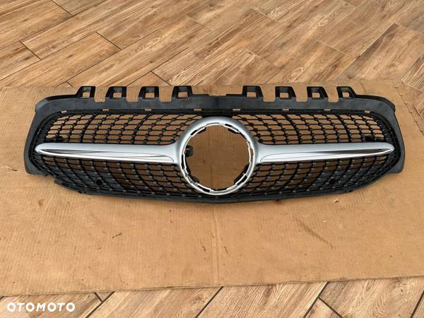 Mercedes w177 grill diamond black demontaz ladny - 1