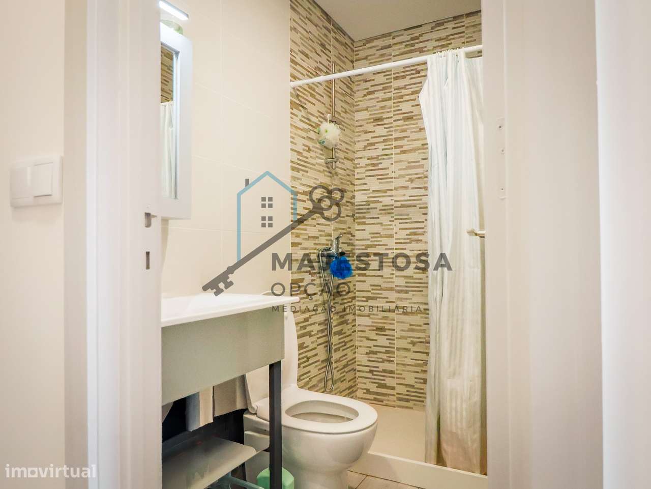 Moradia com 4 Apartamentos T1 — Gualtar, Braga-6