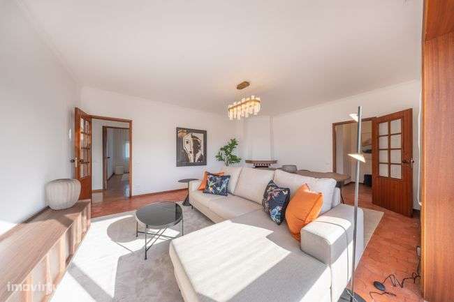 Apartamento T3 Remodelado em Guimarães-3