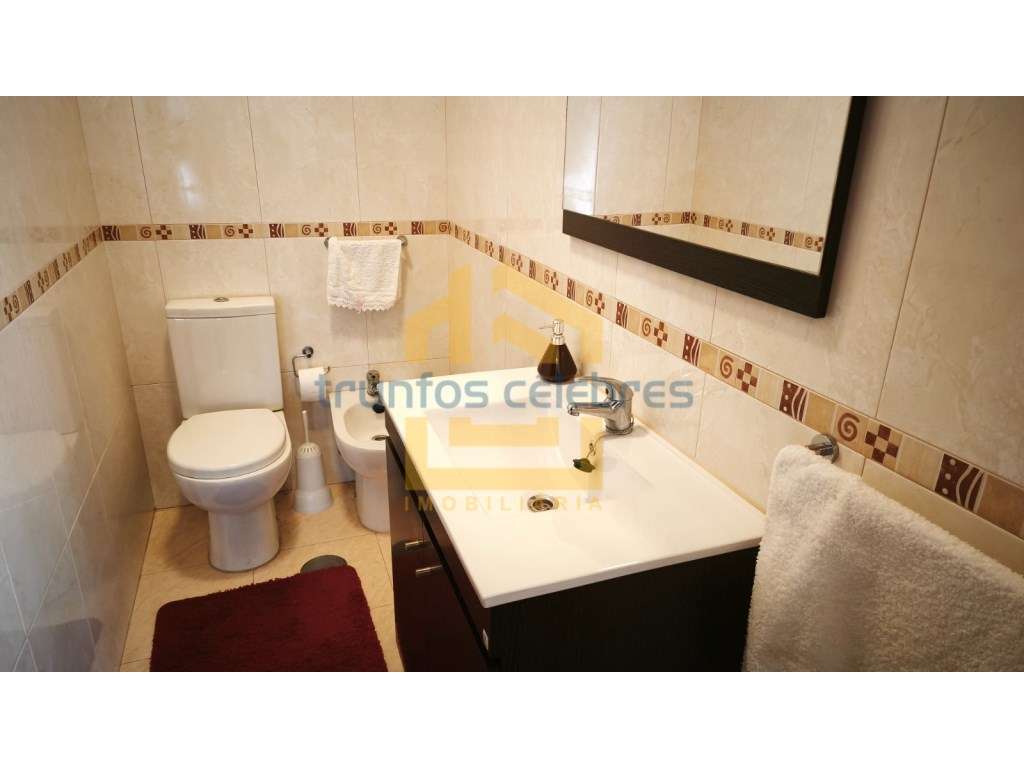 T3 renovado a 200mt da praia das caxinas vila do conde-23