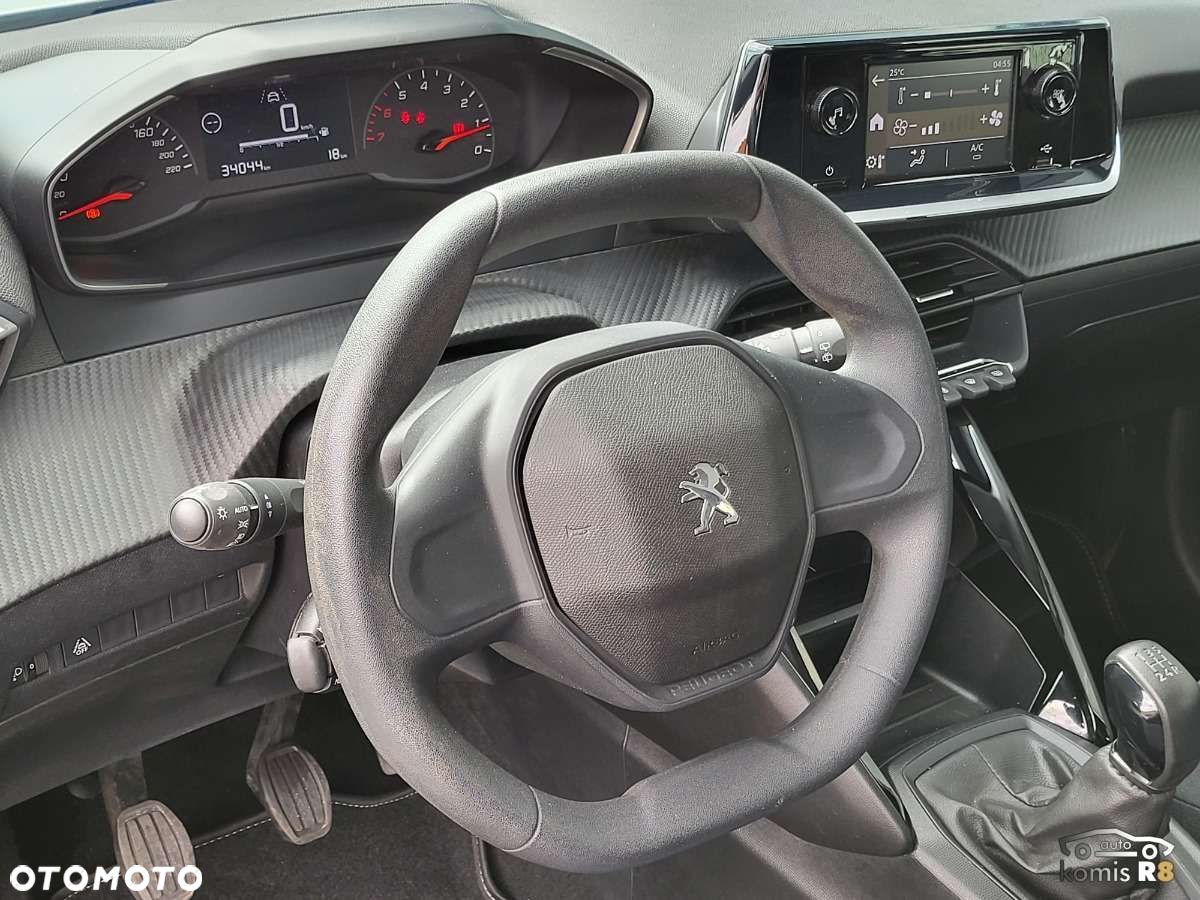 Peugeot 208 - 16