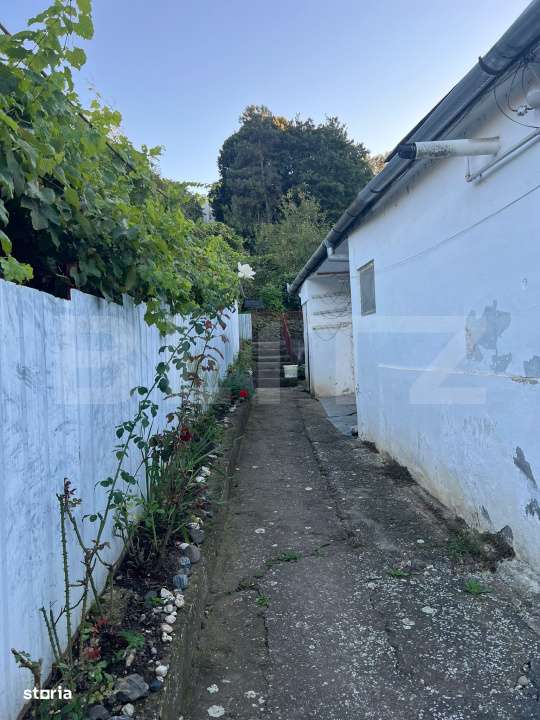 Casa in curte comuna, 30 mp – Strada Predeal, vecini linistiti - Imagine principală: 4/4