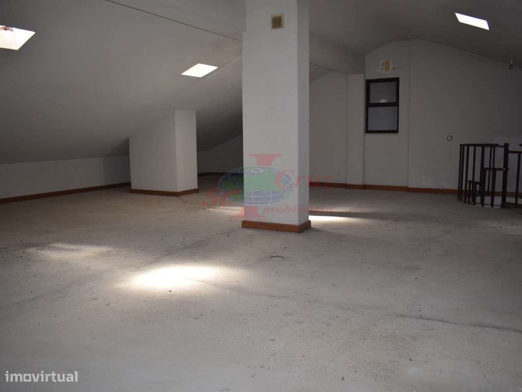 Apartamento T4 - Santa Clara-28
