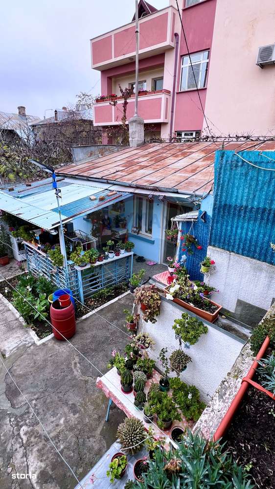 Casă / Vilă cu 3 camere de vânzare pe strada Domnească, Galați-2