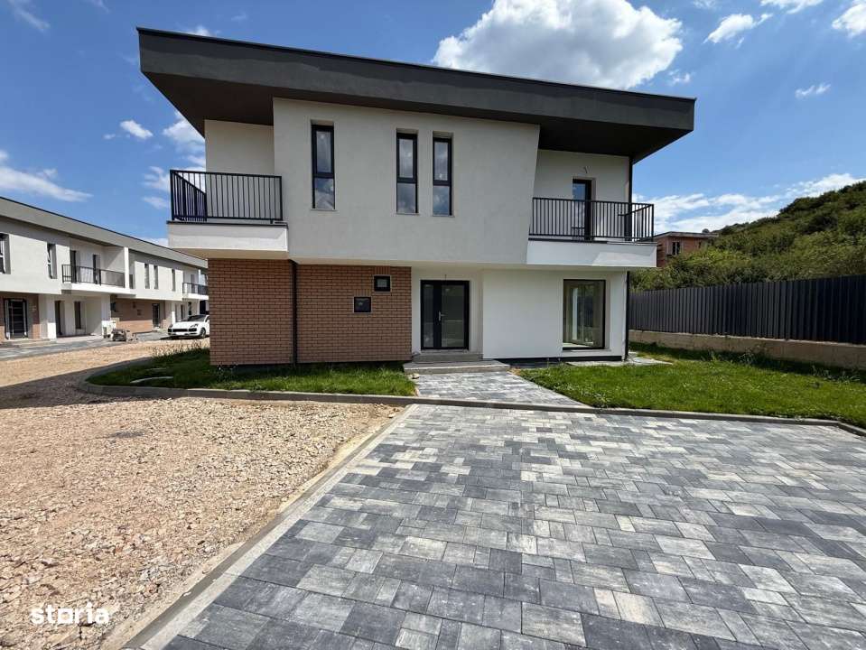 Triplex modern – Floresti, zona Urusagului - Imagine principală: 4/15