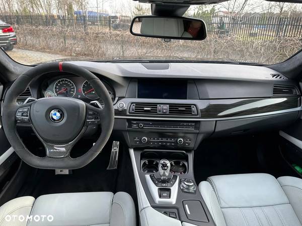 BMW M5 Standard - 14